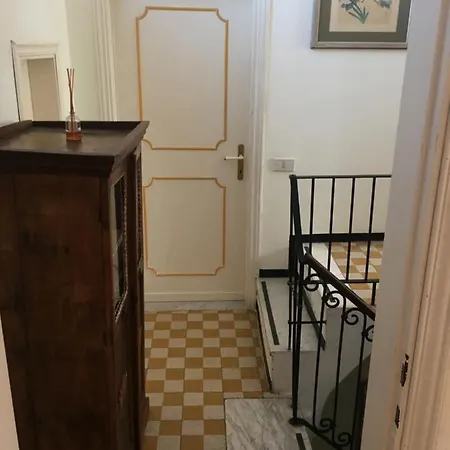 Affittacamere Da Marcello * Lerici